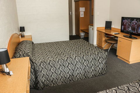 Salisbury Hotel Motel - Timeshare Accommodation 9