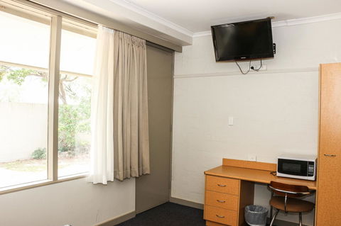 Salisbury Hotel Motel - Timeshare Accommodation 19
