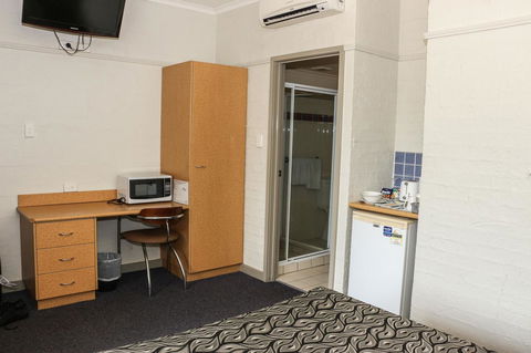 Salisbury Hotel Motel - Timeshare Accommodation 18