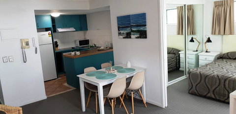 Surfers Beach Resort 2 - Timeshare Accommodation 13