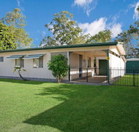 Lowset pet friendly cottage - Sunset Ave Bongaree - Timeshare Accommodation