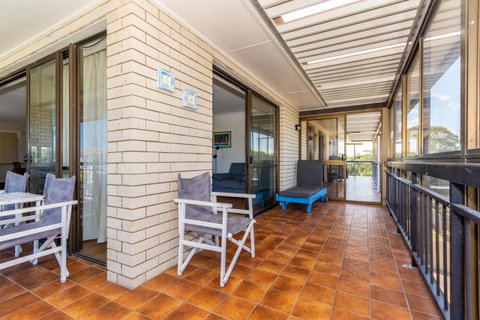 Spacious Unit Overlooking Moreton Bay - Boyd St, Woorim - Timeshare Accommodation 12