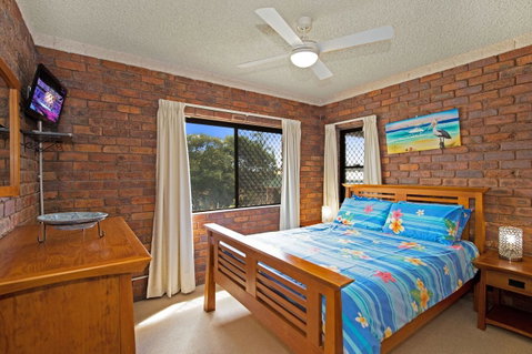 Waterviews,Pool, Wifi Its All Here !- Welsby Pde, Bongaree - Timeshare Accommodation 14