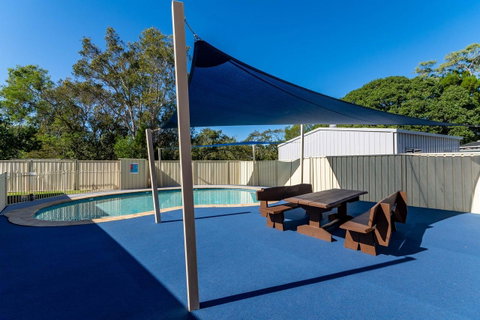 Waterviews,Pool, Wifi Its All Here !- Welsby Pde, Bongaree - Timeshare Accommodation 17