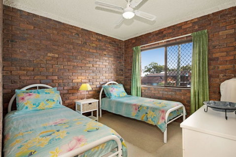 Waterviews,Pool, Wifi Its All Here !- Welsby Pde, Bongaree - Timeshare Accommodation 23