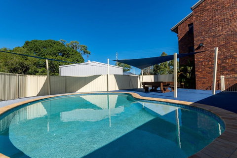 Waterviews,Pool, Wifi Its All Here !- Welsby Pde, Bongaree - Timeshare Accommodation 13
