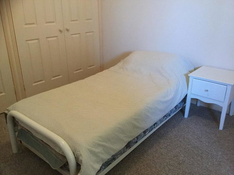 Private Canal Duplex With Pontoon - Oleander Drive, Bongaree - Timeshare Accommodation 4