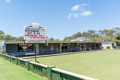 Everything You Need Including A Pool! Karoonda Sands Apartments - Timeshare Accommodation 16