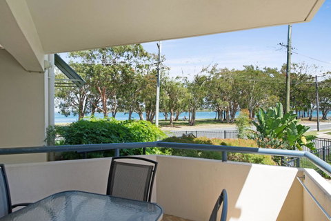 Everything You Need Including A Pool! Karoonda Sands Apartments - Timeshare Accommodation 9