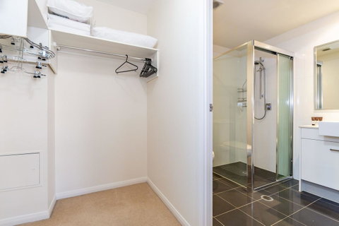 First Floor, Air Conditioned, Free Wi-Fi! - Timeshare Accommodation 5