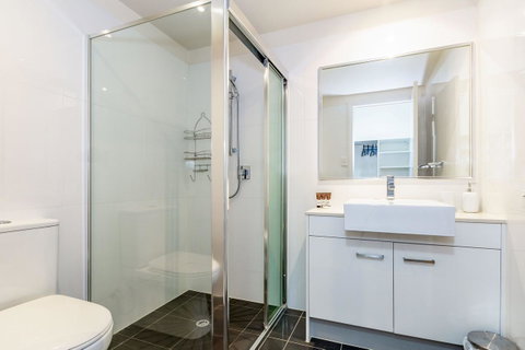 First Floor, Air Conditioned, Free Wi-Fi! - Timeshare Accommodation 6