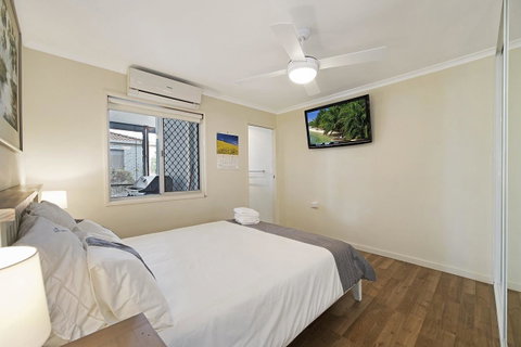 Fishing And Swimming At Your Doorstep - Sylvan Beach Esp, Bellara - Timeshare Accommodation 3
