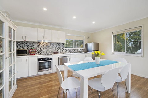 Fishing And Swimming At Your Doorstep - Sylvan Beach Esp, Bellara - Timeshare Accommodation 15