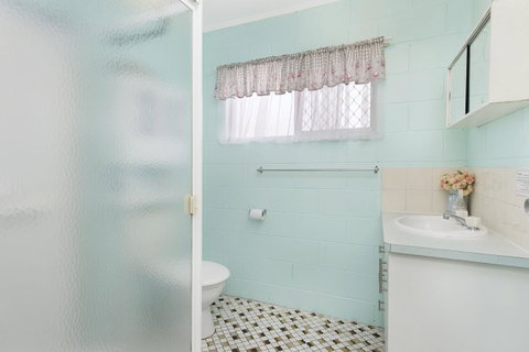 First Floor Unit Close To Shops, Park And Waterfront! - Timeshare Accommodation 18