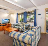 Pet Friendly Cottage in the Heart of Bribie - Wirraway St Bongaree - Timeshare Accommodation