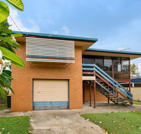 Short Stroll to Surf Beach - North Street Woorim - Timeshare Accommodation
