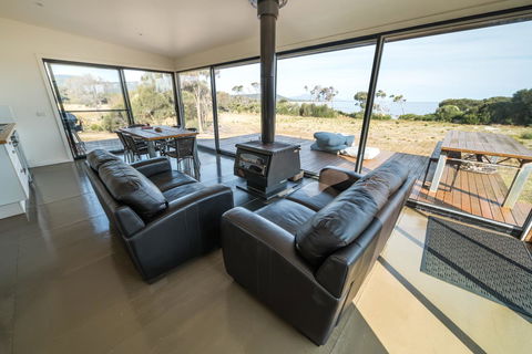 Sawyers Bay Shacks - Timeshare Accommodation 4