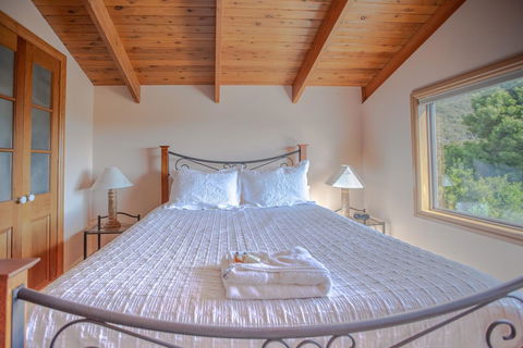 Mountain Seas Lodge - Timeshare Accommodation 9