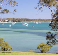 'Corlette Waterfront' 2/44 Danalene Parade - Waterfront Luxury WIFI Aircon Boat Parking - Timeshare Accommodation