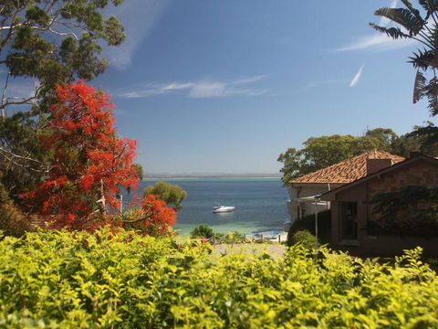 'Dutchies Vista' 1/45 Christmas Bush Ave - Ground Floor Duplex With Stunning Water Views - Timeshare Accommodation 0