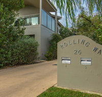 'Rolling Waves 2' on Ocean Drive