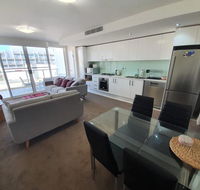 just listed Bolton St 1br 350m walk to Newcastle beach  Wifi end Eand - Timeshare Accommodation