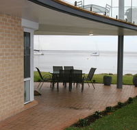 1 'The Clippers' 131 Soldiers Point Road - fabulous waterfront unit - Timeshare Accommodation