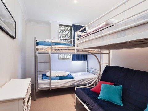 14 'Mistral Court' 17 Mistral Close - Across The Road From The Beach - Timeshare Accommodation 3