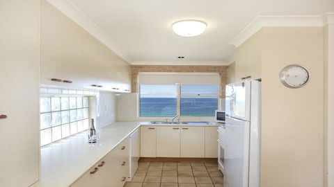 143 Mitchell Pde - Magnificent Outlook - Timeshare Accommodation 3
