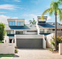 15 'The Moorings' 4 Cromarty Road - stunning with water views  pool - Timeshare Accommodation