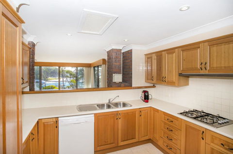 16 Shipton Cres - Secluded Away - Timeshare Accommodation 1