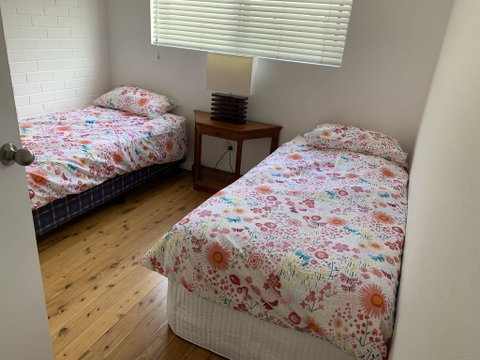 2 Bed Bar Beach Apartment - Stroll To Beach & Cafes, Supermarket Apartment 6 - Timeshare Accommodation 2