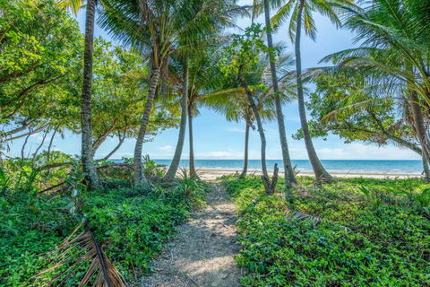 BIG4 Tasman Holiday Parks - South Mission Beach - Timeshare Accommodation 1