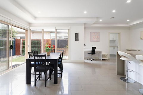 Boutique Stays - Mentone Abode - Timeshare Accommodation 3