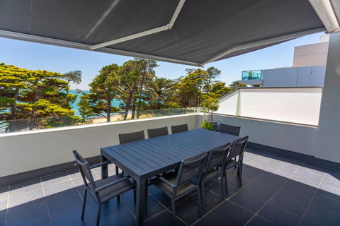 C-Scape Penthouse - Cowes Beach Front - Timeshare Accommodation 3