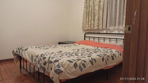 Caulfield Family Home With Large Space - Timeshare Accommodation 3