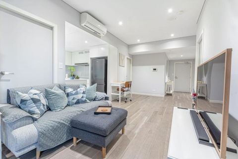 Comfy Designed 2BD W Near Bennelong Bridge - Timeshare Accommodation 0