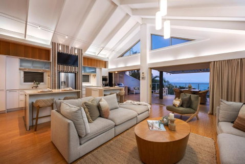 Coolum OCEAN VIEWS, Oasis Pool, Cinema & Games Room - Timeshare Accommodation 4