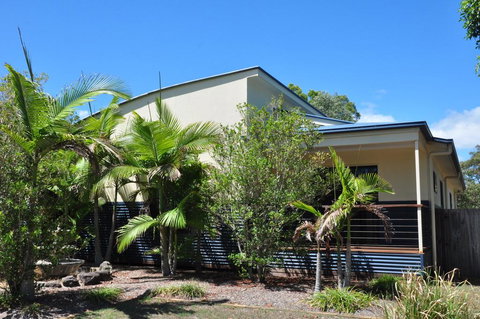 44 Cypress Avenue - Holiday Home In A Quiet Location, Close To Patrolled Beach And CBD - Timeshare Accommodation 0