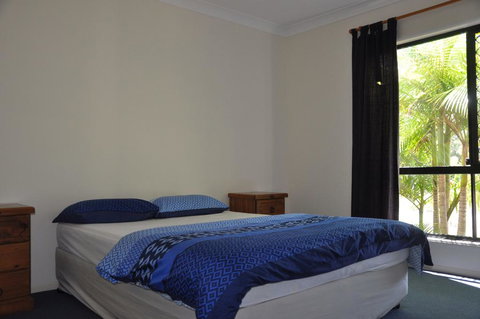 44 Cypress Avenue - Holiday Home In A Quiet Location, Close To Patrolled Beach And CBD - Timeshare Accommodation 1