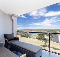 5 'The Outlook' 4 Ocean Parade - overlooking Boat Harbour beach and ducted air conditioning - Timeshare Accommodation