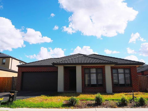 5 Bed 2 Bath Big House - Timeshare Accommodation 1