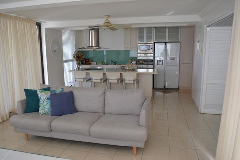 5,  Apartment On The Esplanade - Timeshare Accommodation 1