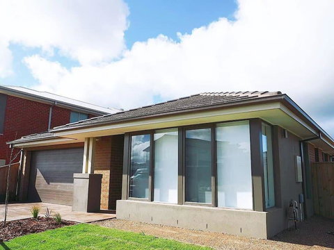 5Bed 2Bath Family House In Werribee - Timeshare Accommodation 0