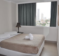 Accommodation Sydney City Centre - Hyde Park Plaza 3 bedroom 1 bathroom Apartment