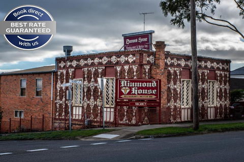 Diamond House Heritage Restaurant And Motor Inn - Timeshare Accommodation 0