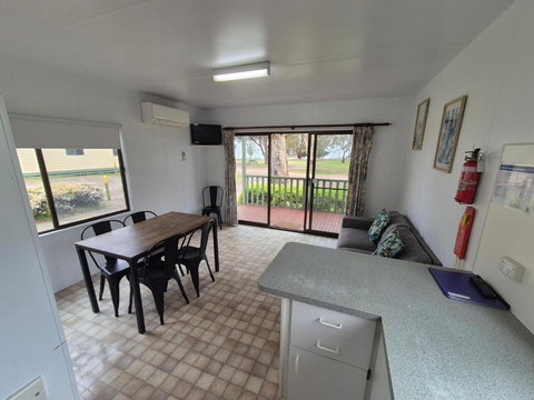 Eagle Point Caravan Park - Timeshare Accommodation 2