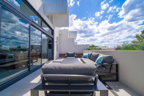 Elegant 3BR Apt -Bondi Junction & Stunning Skyline - Timeshare Accommodation 0