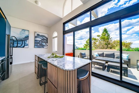 Elegant 3BR Apt -Bondi Junction & Stunning Skyline - Timeshare Accommodation 3