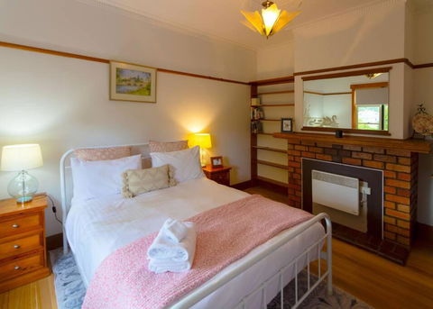 Elm Trees Of Ross Cottage - Timeshare Accommodation 3